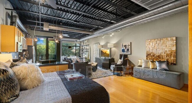 4020 N Scottsdale Rd Scottsdale, AZ 85251 photo 4