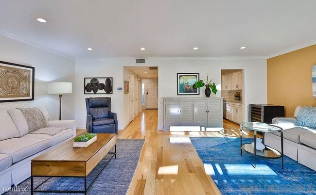 4140 Loma Riviera Ln San Diego, CA 92110 photo 4