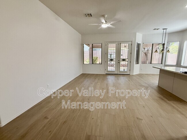 6889 W Paso Trail Peoria, AZ 85383 photo 5