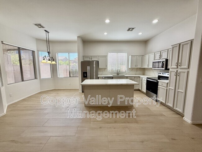 6889 W Paso Trail Peoria, AZ 85383 photo 2