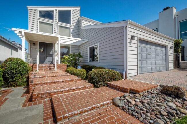2042 De Mayo Rd Del Mar, CA 92014 photo 2