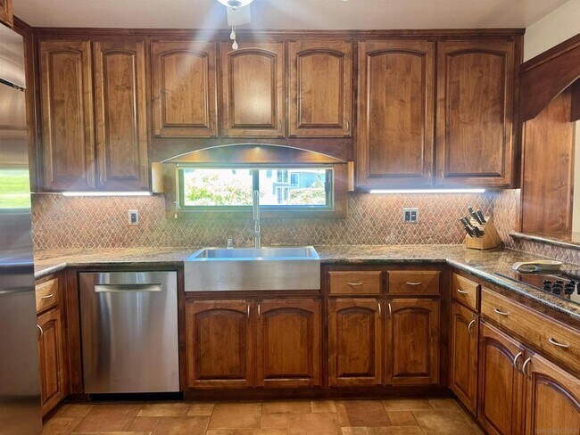 8110 El Paseo Grande San Diego, CA 92037 photo 5