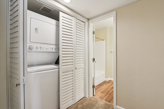 Sycamore Terrace Apartments photo 5