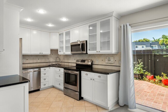 843 Valley Ave Solana Beach, CA 92075 photo 5