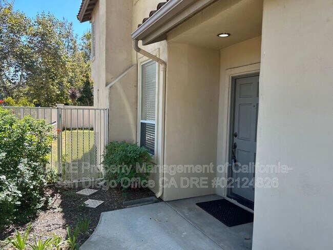 2180 Lago Ventana Chula Vista, CA 91914 photo 2