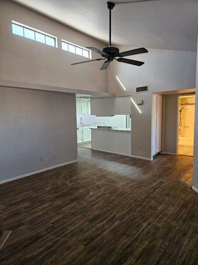 2020 W UNION HILLS Dr Phoenix, AZ 85027 photo 5