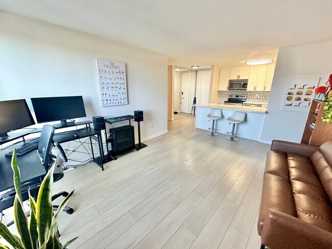 3050 Rue D’Orleans San Diego, CA 92110 photo 4