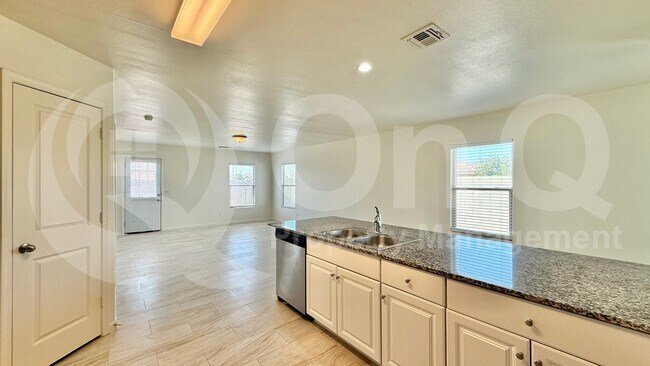 1081 Palo Verde Ave Coolidge, AZ 85128 photo 4
