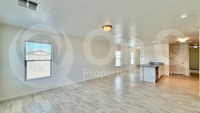 1081 Palo Verde Ave Coolidge, AZ 85128 photo 5