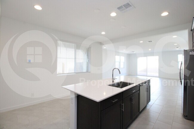 10206 E Ursula Ave Mesa, AZ 85212 photo 5