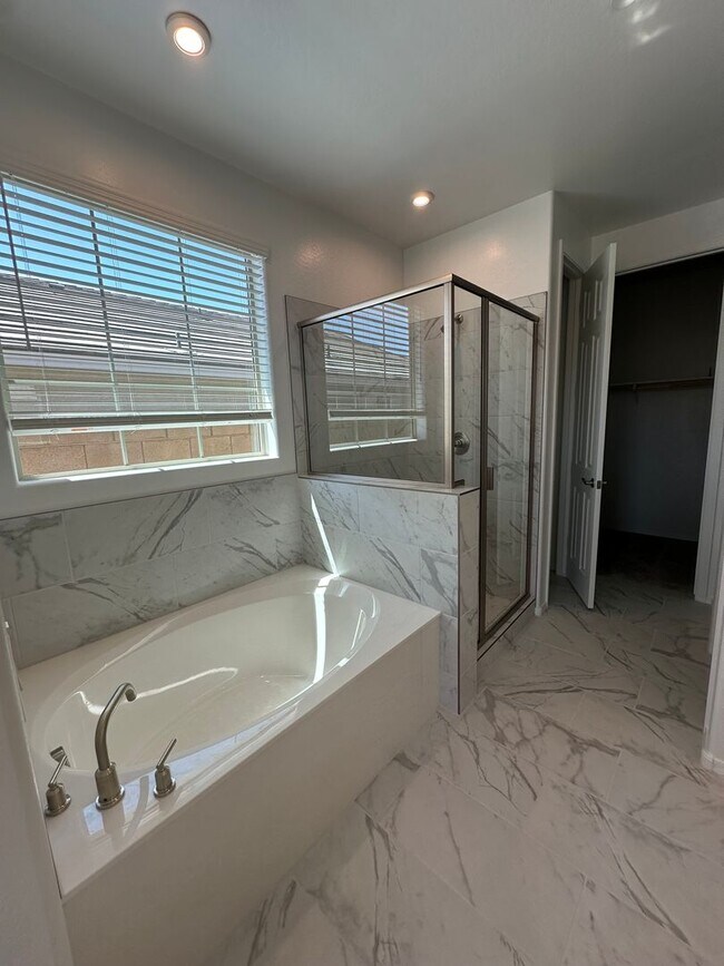 31811 N 130th Ave Peoria, AZ 85383 photo 4