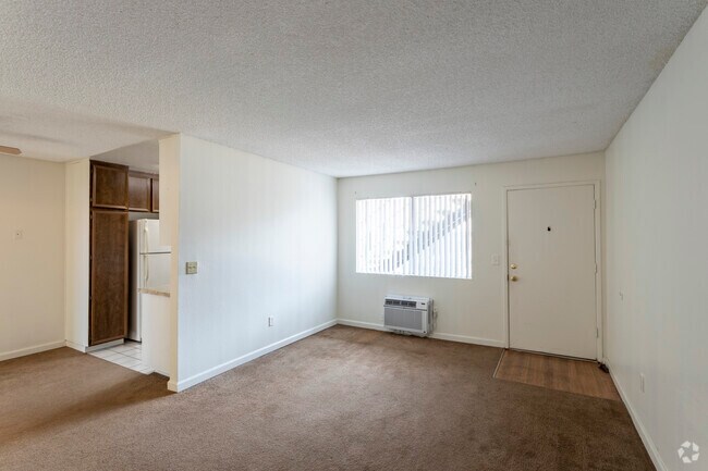 Ashwood Apartments photo 3