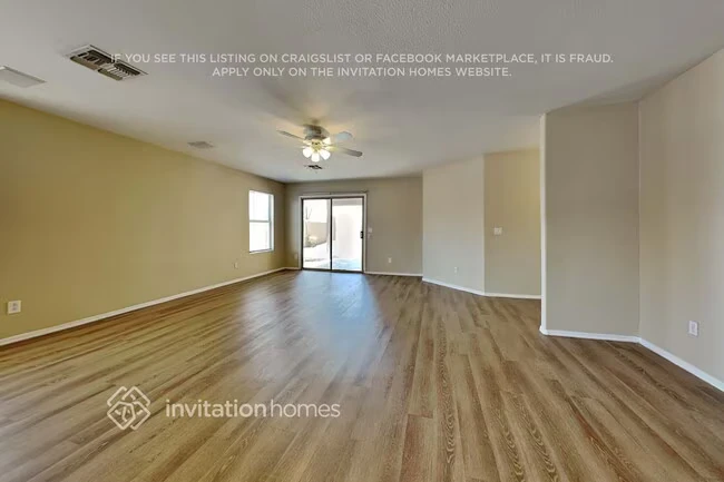 3812 S 74th Dr Phoenix, AZ 85043 photo 2