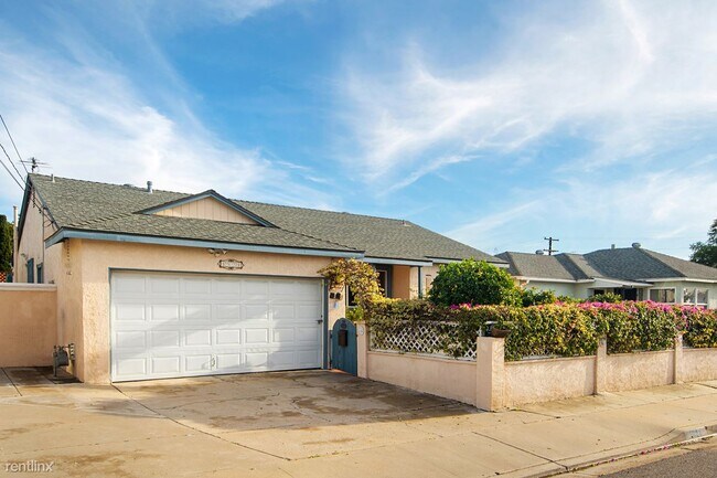 1921 Rowan St San Diego, CA 92105 photo 4