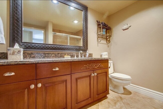 187 Kingston Ct W Coronado, CA 92118 photo 4