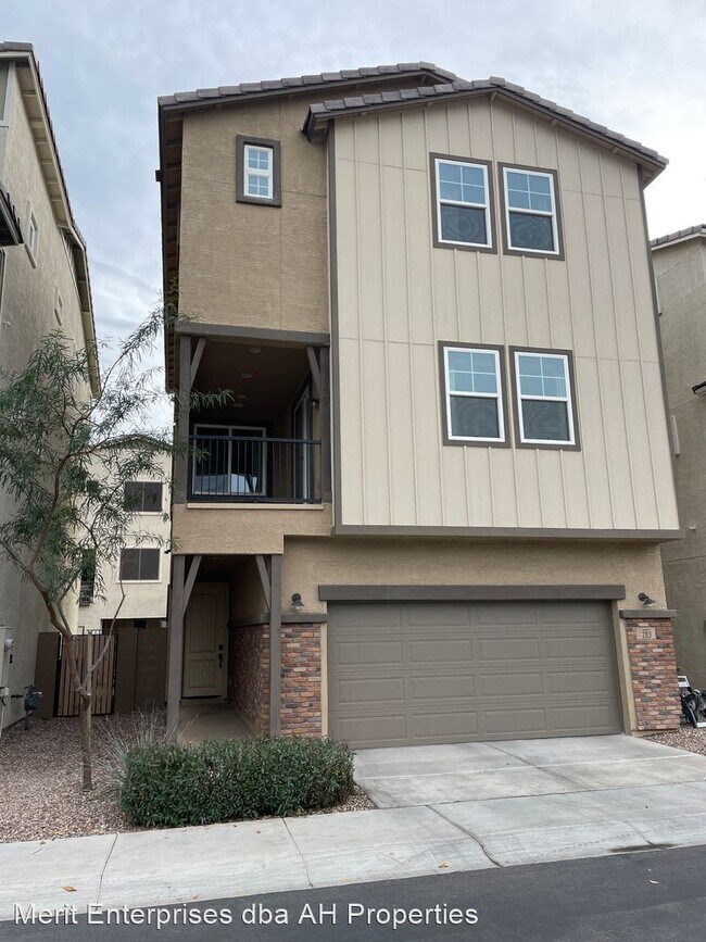 703 W Browning Pl Chandler, AZ 85225 photo 3