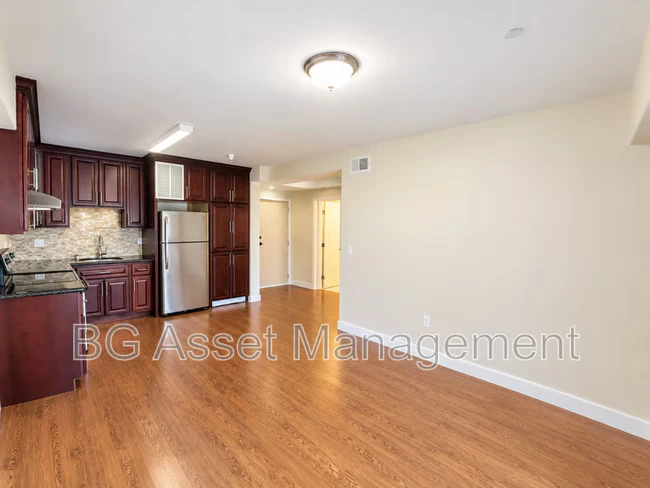 1459 MacArthur Blvd Oakland, CA 94602 photo 2