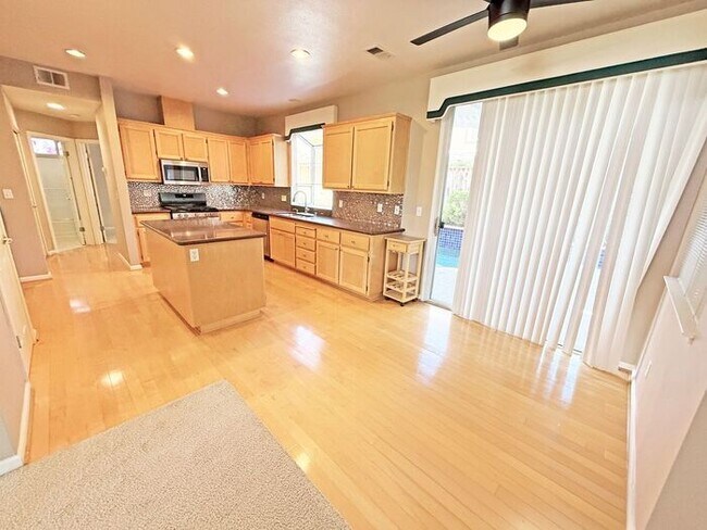 3236 Pomerado Dr San Jose, CA 95135 photo 5
