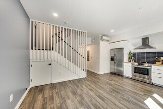 Floor Plan B Studio 1BA 04-B floor plan