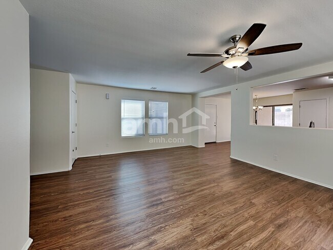 17182 N 184th Dr Surprise, AZ 85374 photo 5