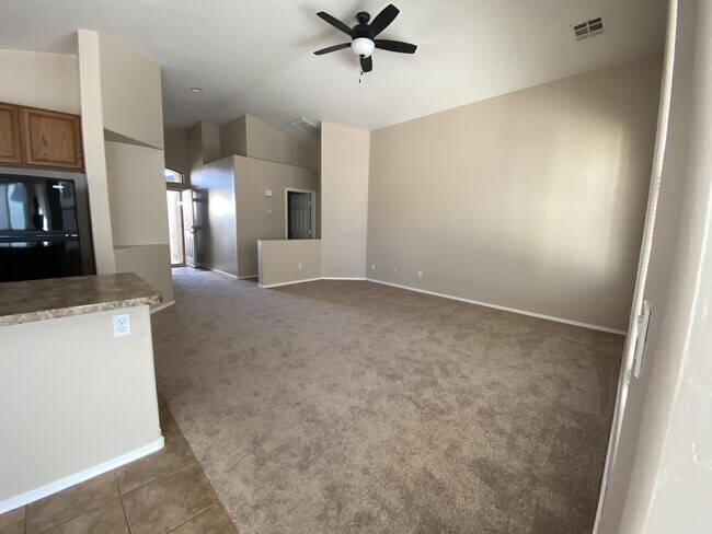 1793 N McDonald St Casa Grande, AZ 85122 photo 3