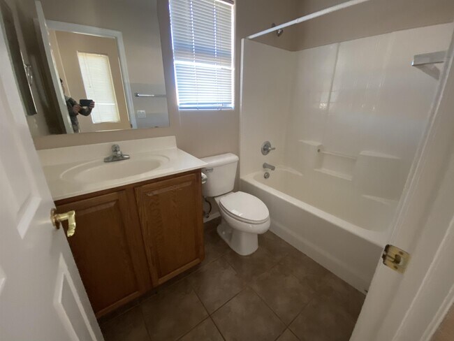 1793 N McDonald St Casa Grande, AZ 85122 photo 4