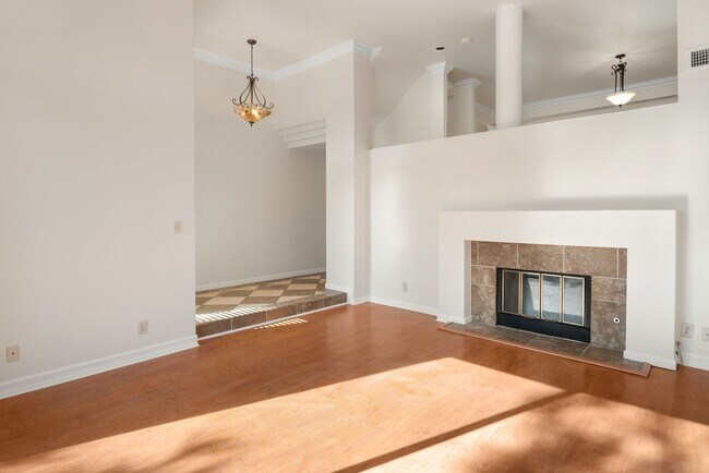 4339 Nobel Dr San Diego, CA 92122