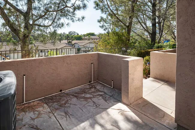 4339 Nobel Dr San Diego, CA 92122 photo 4
