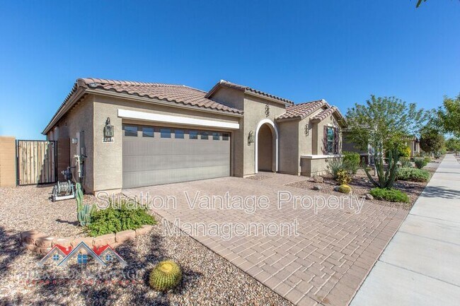 22486 E Russet Rd Queen Creek, AZ 85142 photo 3