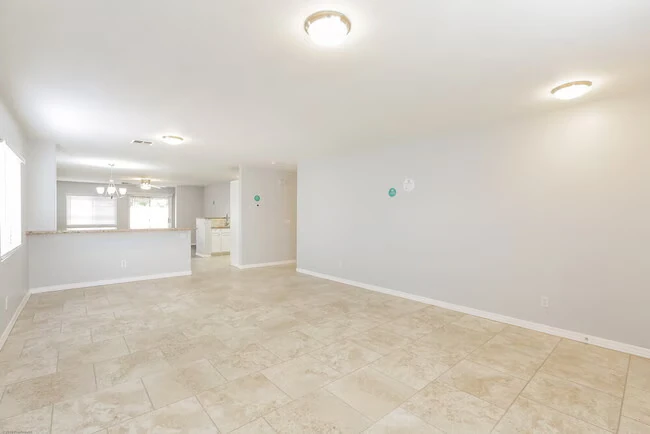 16224 W Pioneer St Goodyear, AZ 85338 photo 3