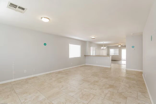 16224 W Pioneer St Goodyear, AZ 85338 photo 4