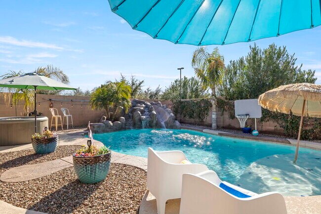 4111 S Dewdrop Ct Gilbert, AZ 85297 photo 3