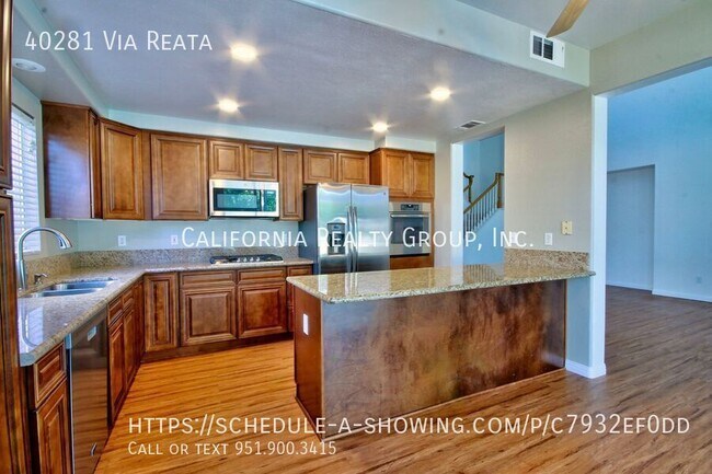40281 Vía Reata Murrieta, CA 92562 photo 5
