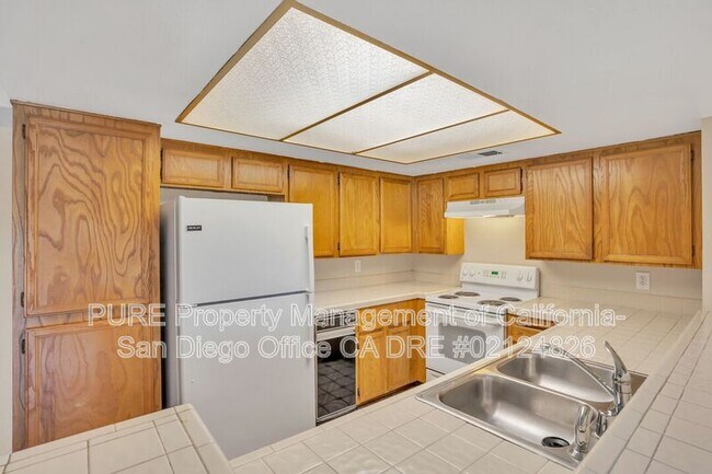 5885 El Cajon Blvd San Diego, CA 92115