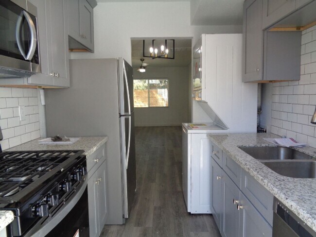 1615 W Osborn Rd Phoenix, AZ 85015 photo 2