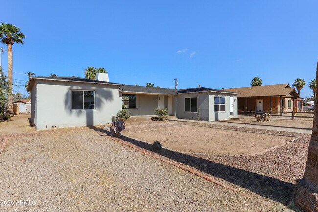 919 N Gilbert Ave Casa Grande, AZ 85122 photo 2