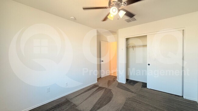 757 W Kingman Dr Casa Grande, AZ 85122 photo 2