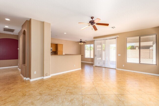 3556 E Hampton Ln Gilbert, AZ 85295 photo 4