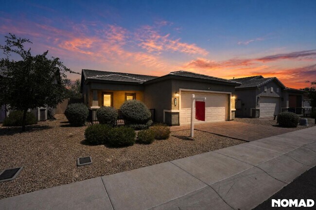 Charming 3BR House in Phoenix photo 3