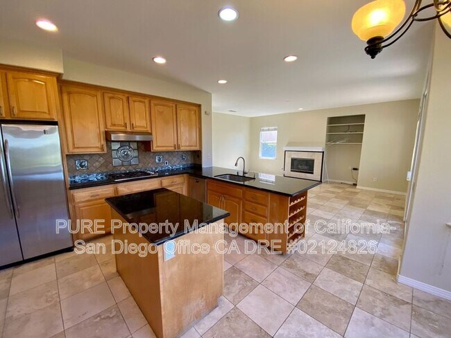 1341 E J St Chula Vista, CA 91910 photo 4
