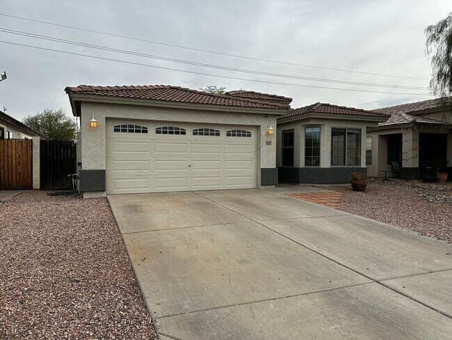 2625 N 107th Dr Avondale, AZ 85392 photo 4