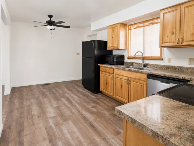 715 W 18th St Tempe, AZ 85281 photo 3