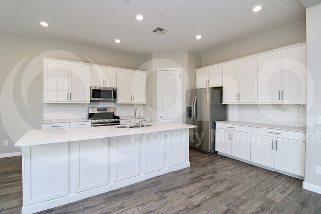 21459 E Sunset Dr Queen Creek, AZ 85142 photo 4