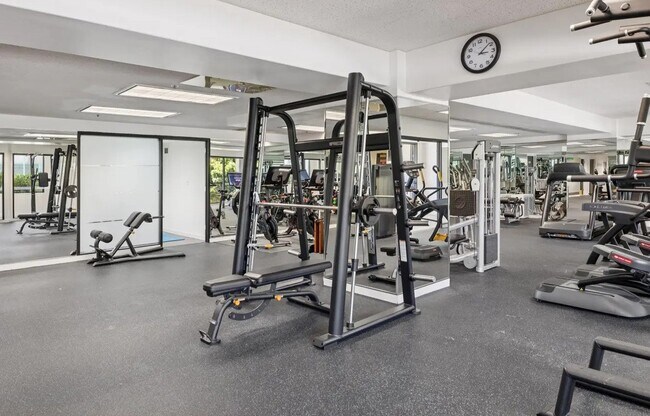 6363 Christie Ave Emeryville, CA 94608 photo 4