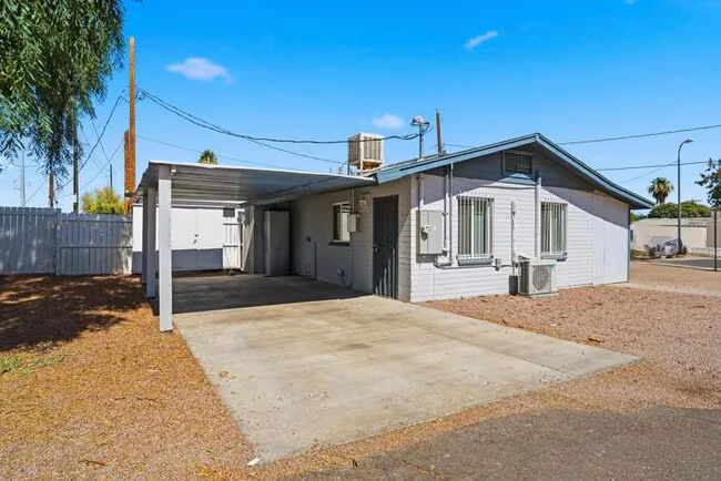 7240 S 7th St Phoenix, AZ 85042