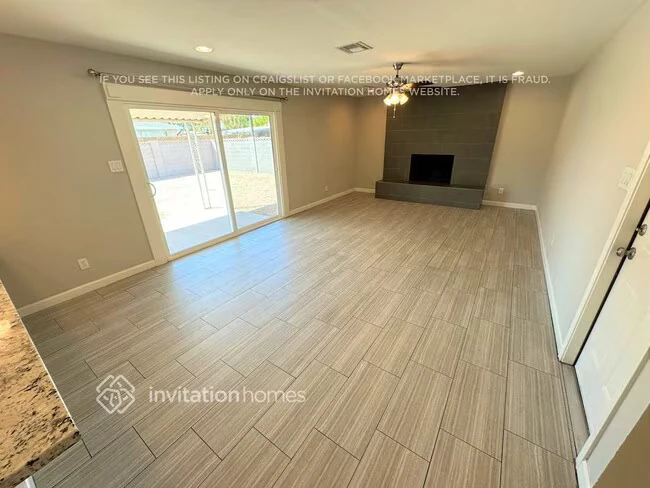 1281 E Loma Vista Dr Tempe, AZ 85282 photo 2