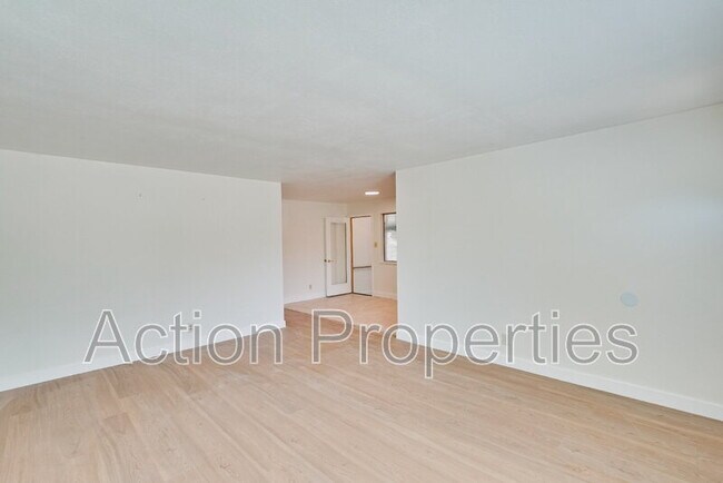 2280 Brentwood Ct East Palo Alto, CA 94303 photo 5