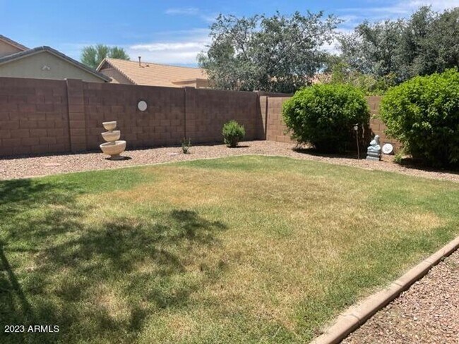 21805 E Camina Plata Queen Creek, AZ 85142 photo 3