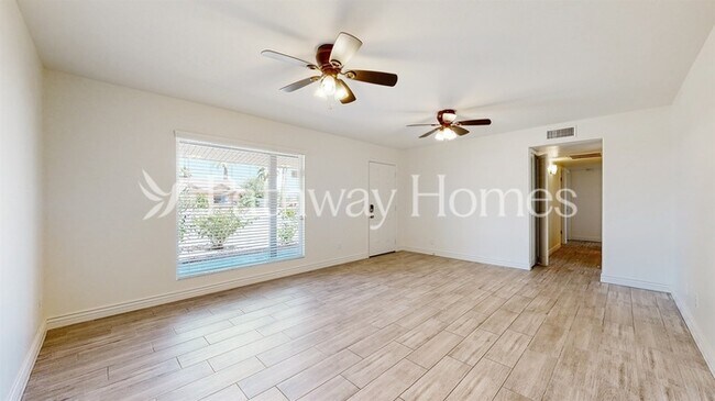 3001 W Sierra Vista Dr Phoenix, AZ 85017 photo 5