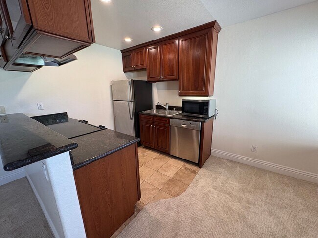 8440 Via Mallorca San Diego, CA 92037 photo 3